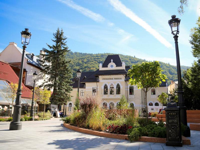 primaria-sinaia.jpg